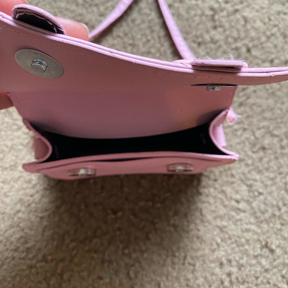 Pink purse - Picture 2 of 5